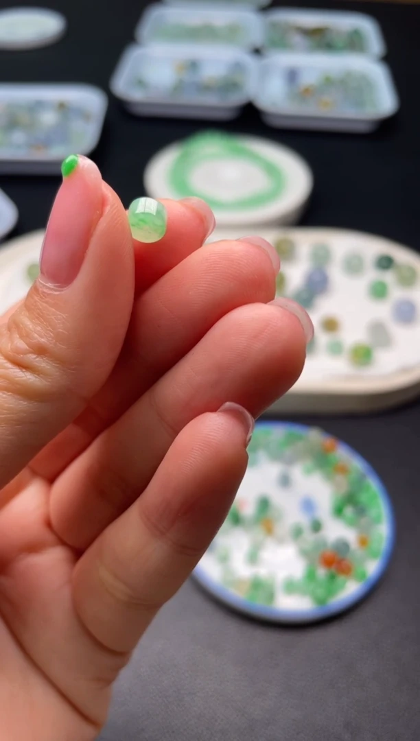 【闪购商品】定制翡翠未镶嵌啊A288