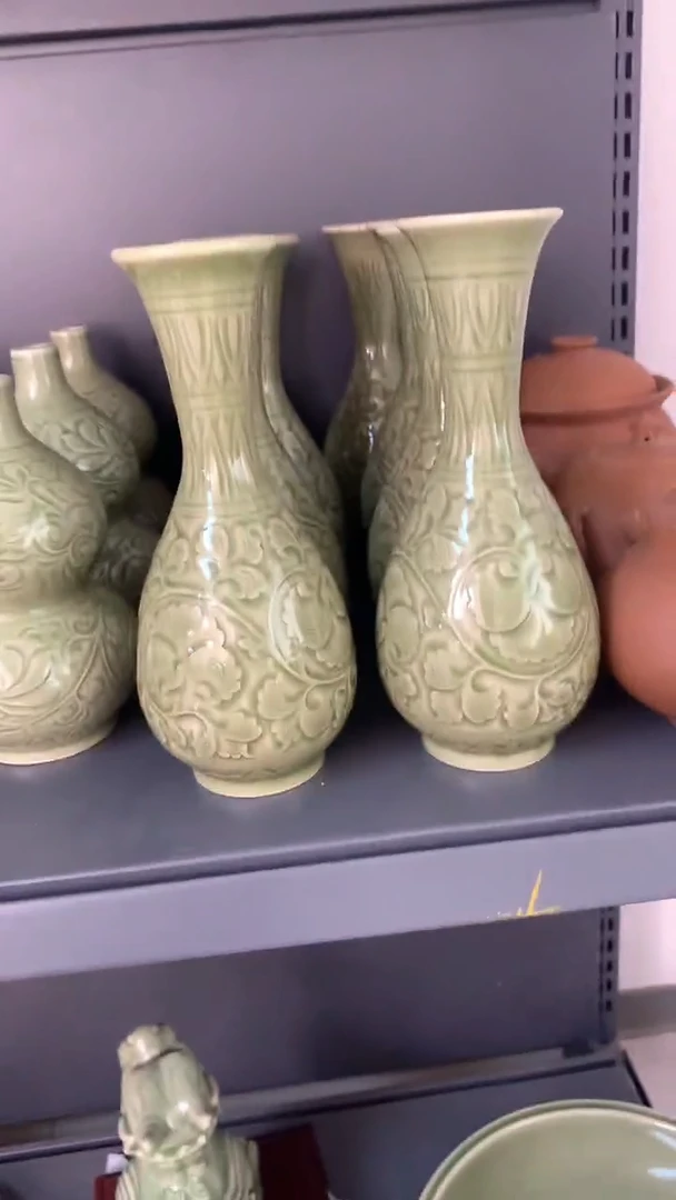 耀州窑 手工刻花玉壶春一只