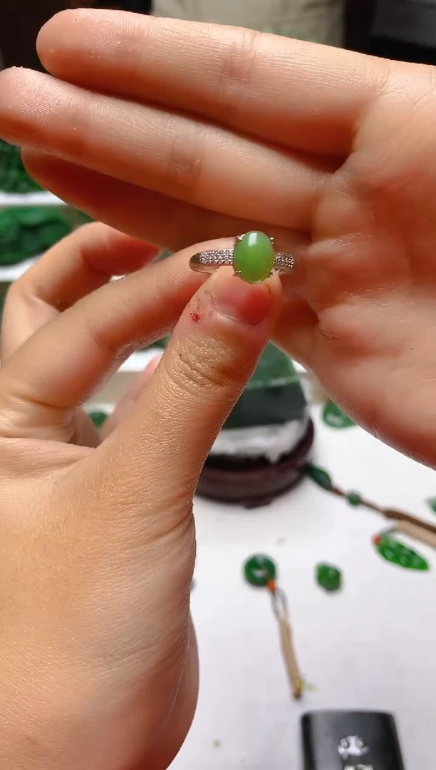未镶嵌和田玉（碧玉）珠宝半成品11随机发货，拍一发一