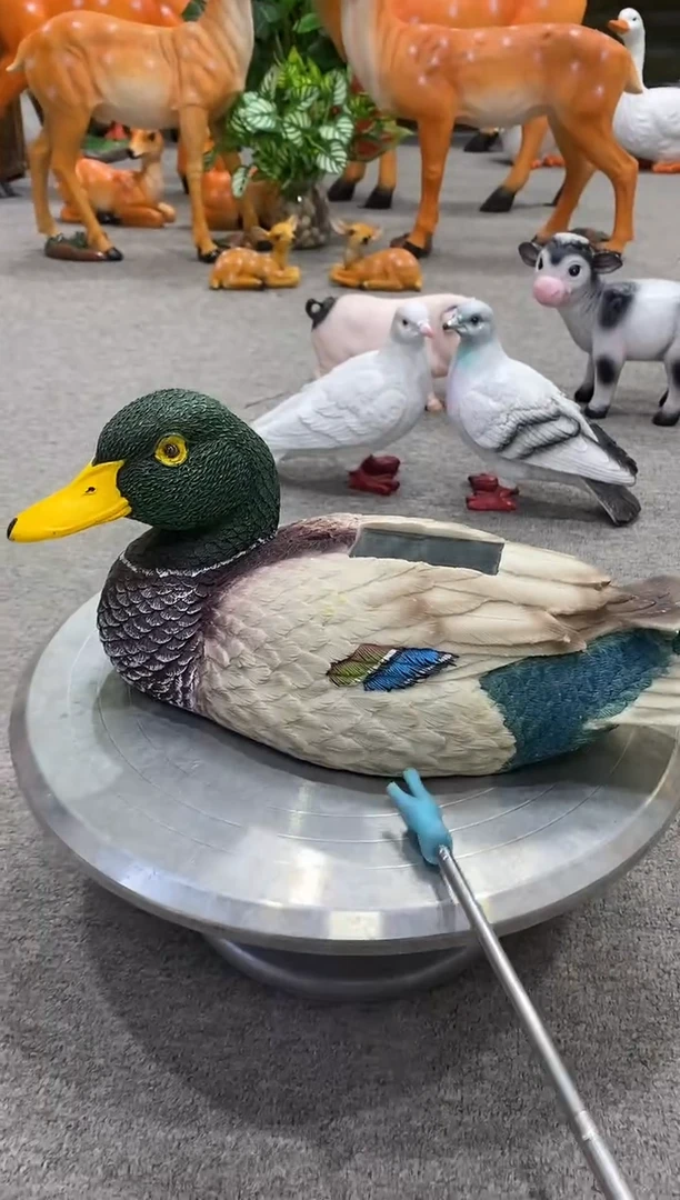 合成树脂太阳能鸭鸭摆件
