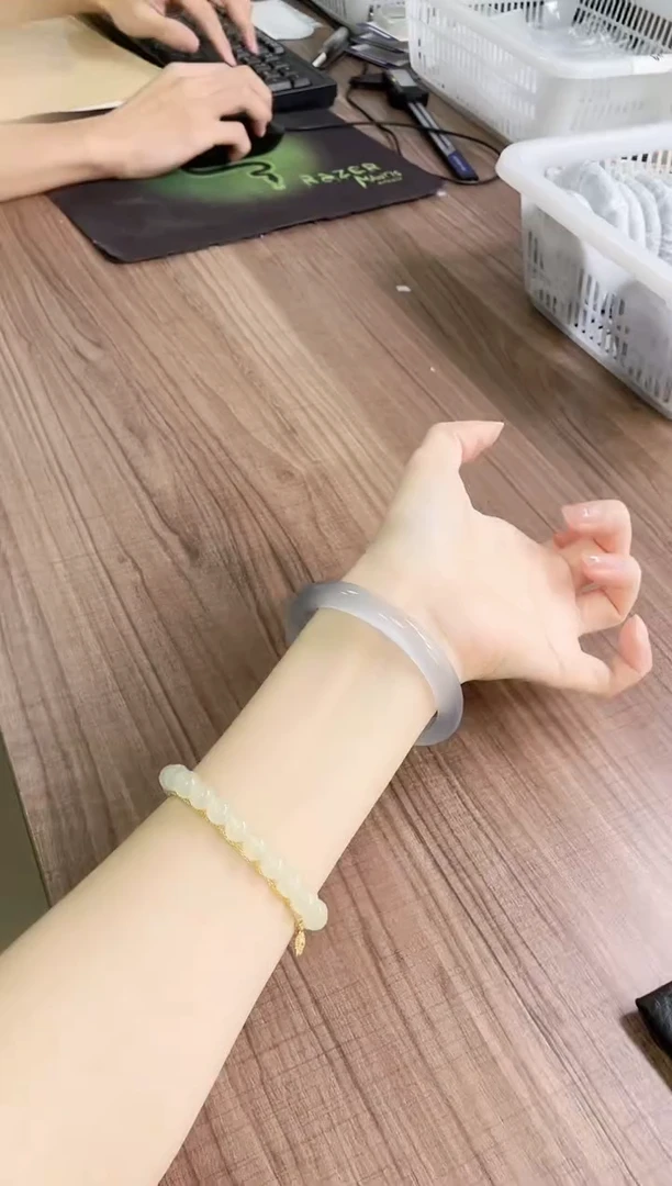 未镶嵌手镯石英质玉410-61