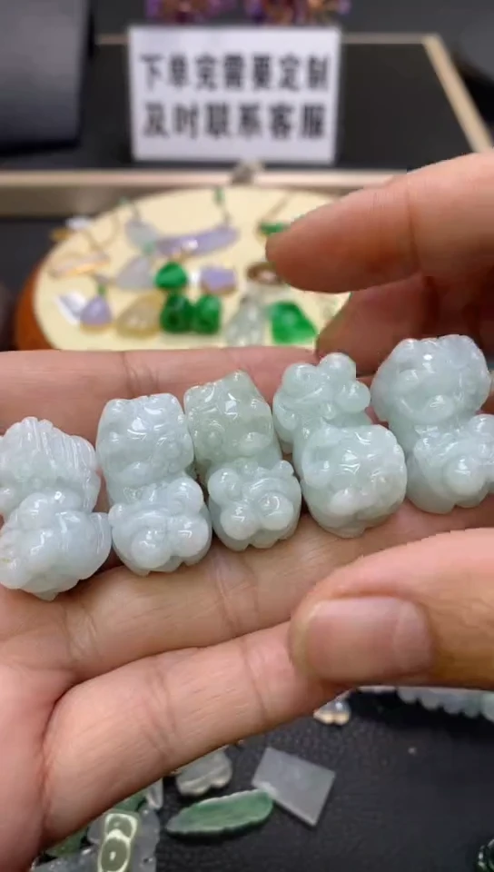 翡翠未镶嵌颈饰多样性发其一29577