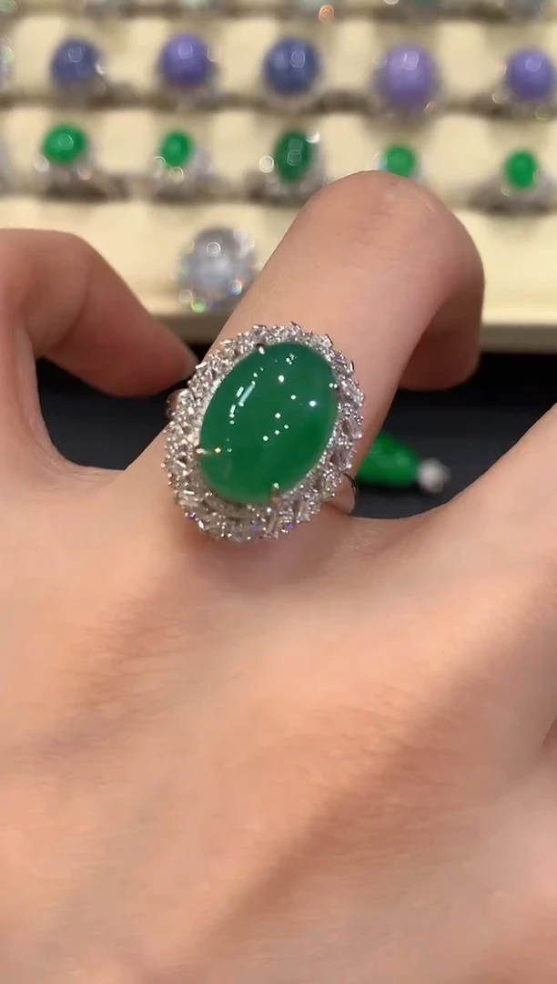 18K金镶嵌戒指翡翠a99