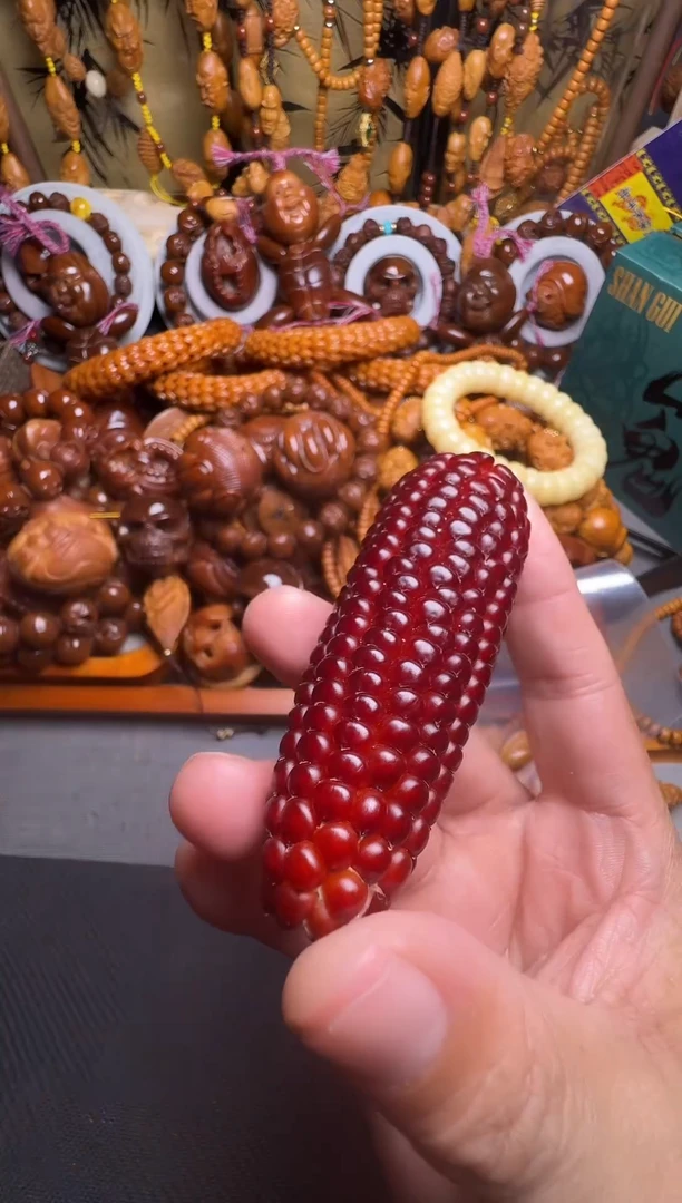 手串橄榄核玉米一个