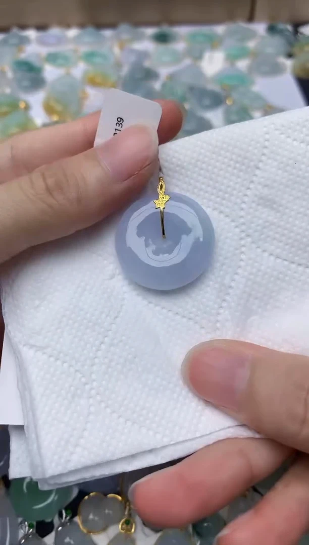 翡翠18K金镶嵌颈饰天然A货翡翠