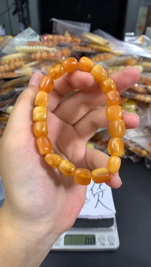 蜜蜡未镶嵌珠宝奇石1