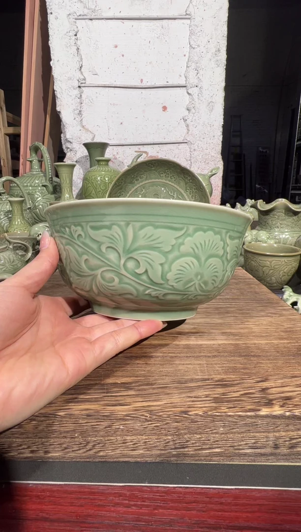 耀州窑牡丹7寸碗一只