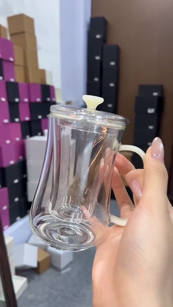 玉立三件杯白玉色