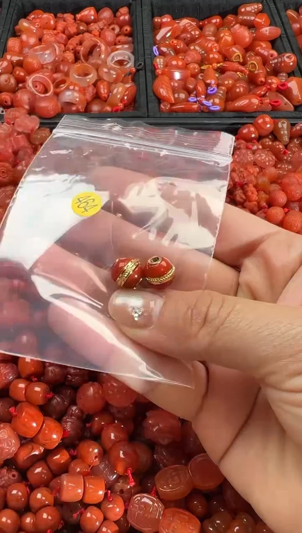 【闪购商品】南红玛瑙颈饰未镶嵌1