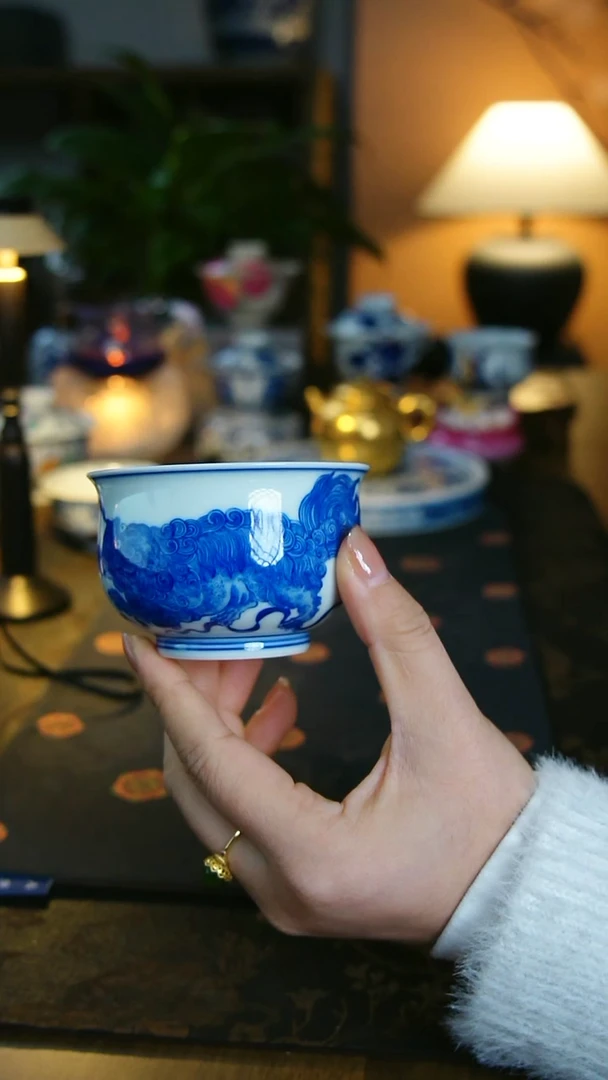 双狮滚绣球炉式杯