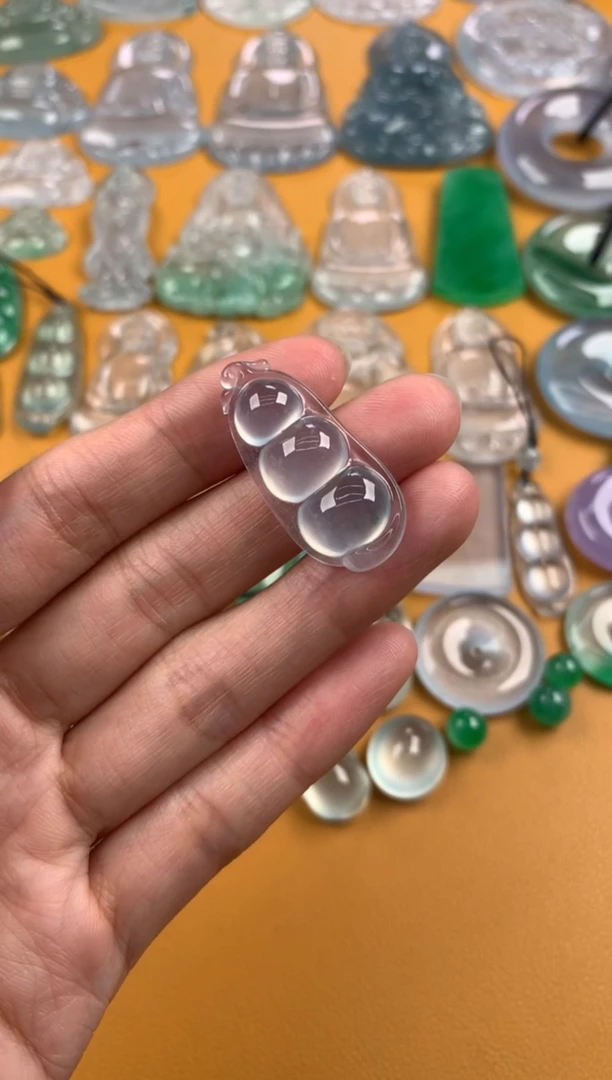 颈饰未镶嵌翡翠31.4-14.9-6.1