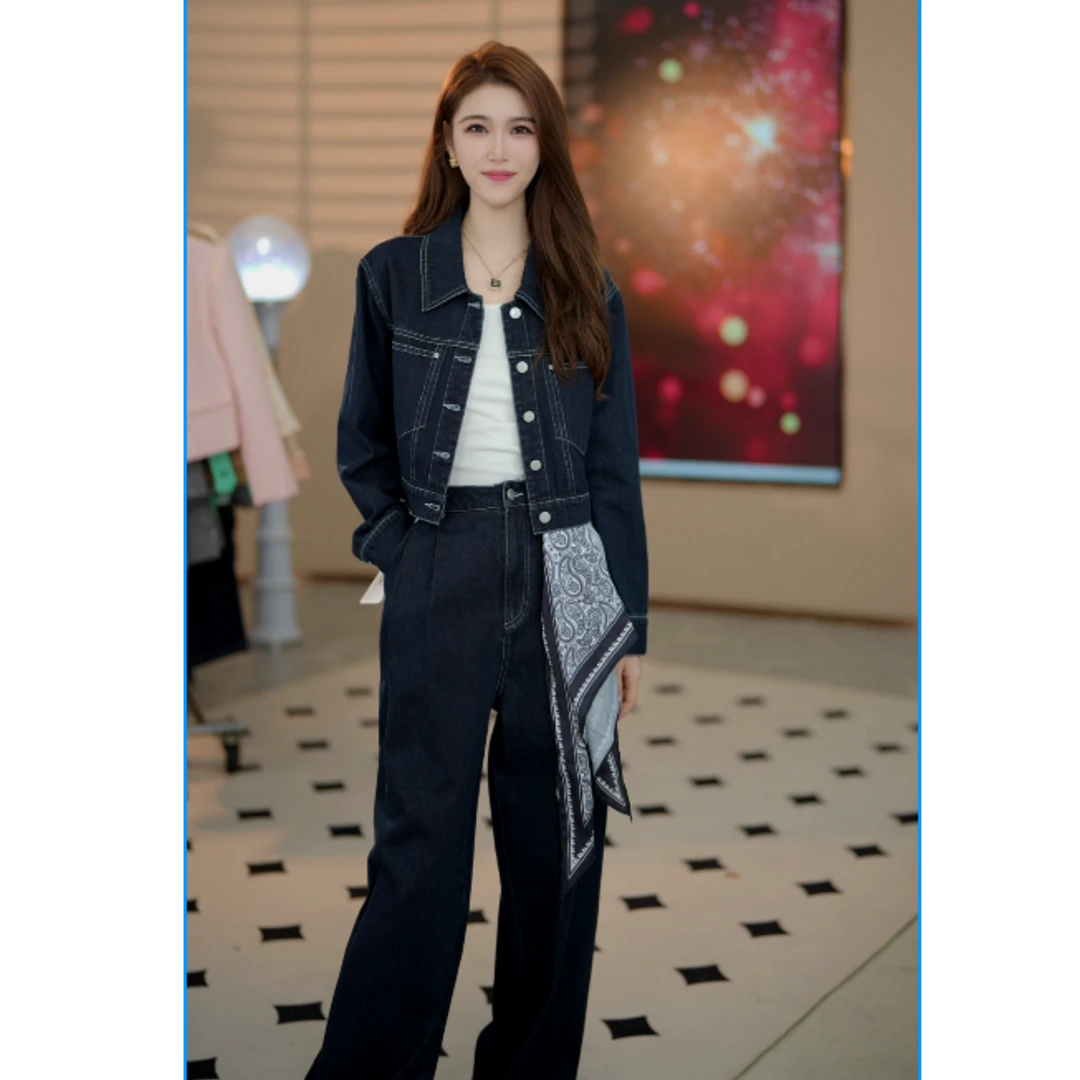 【新品预览】马克华菲女装时尚复古拼接高腰气质牛仔套装