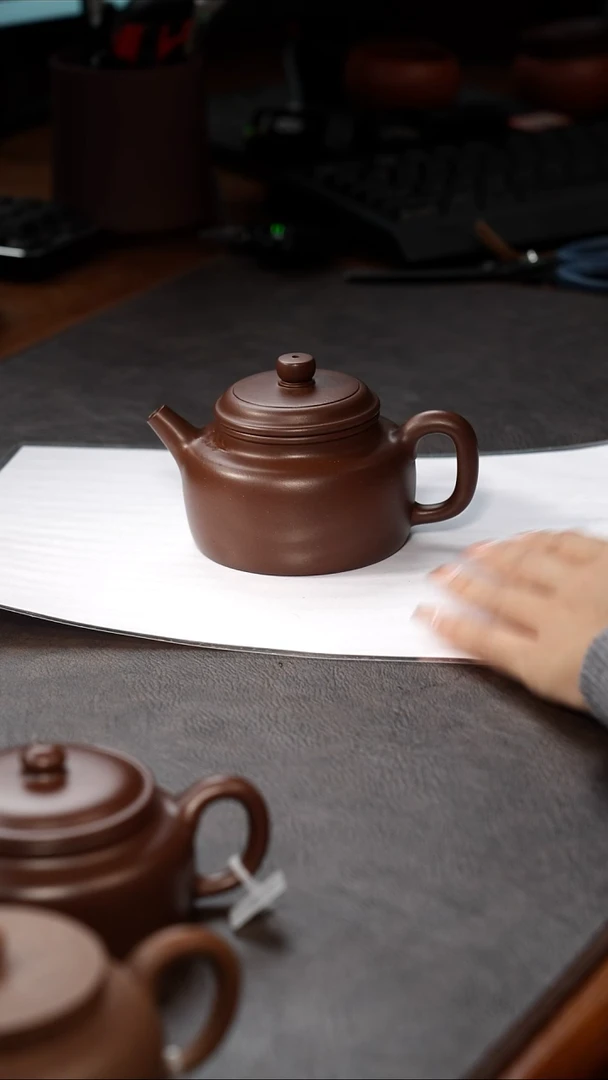茶壶紫砂炮嘴德钟-190cc-老紫泥
