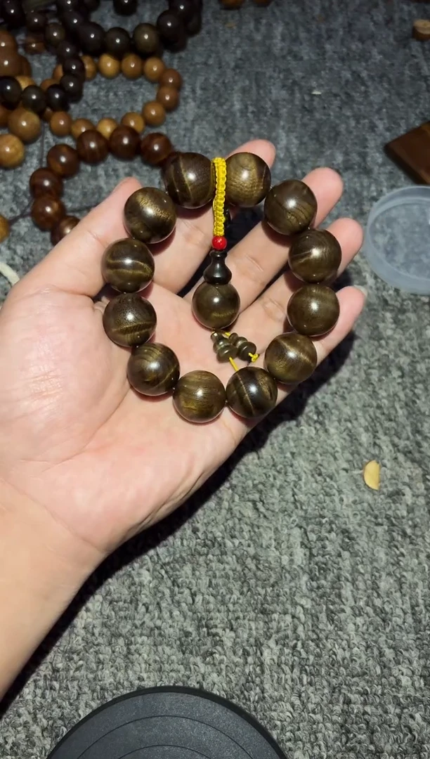 手串/手链楠木（金丝楠）阴沉金丝楠2.0果香味188
