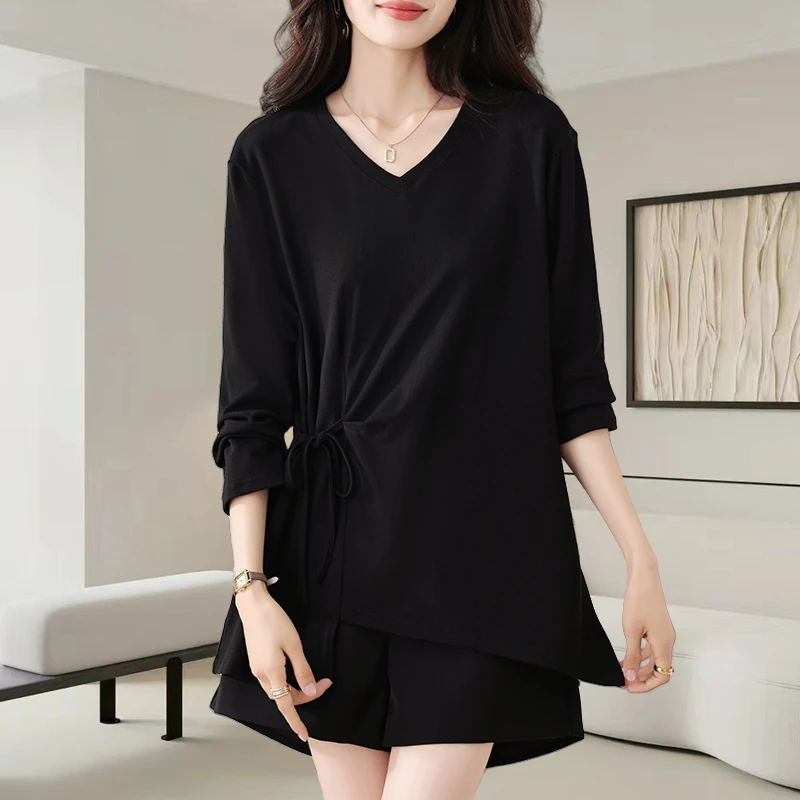 时尚黑色V领长袖T恤女士2025秋季新款设计感系带收腰显瘦气质上衣