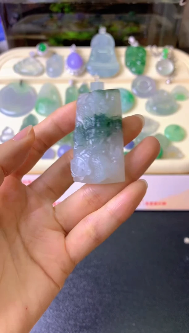 未镶嵌定制翡翠西**主毛货抛光
