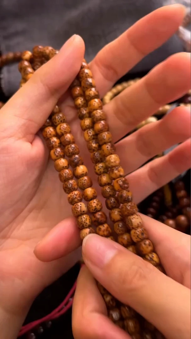 星月菩提吊坠精工级浅珀桶珠7*6长串