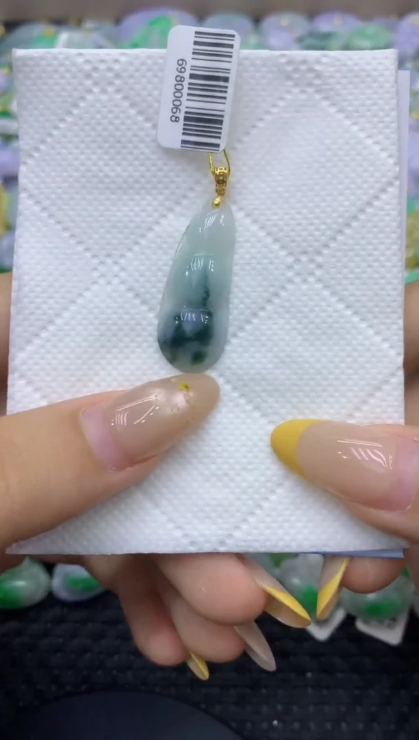颈饰未镶嵌翡翠天然缅甸翡翠A货