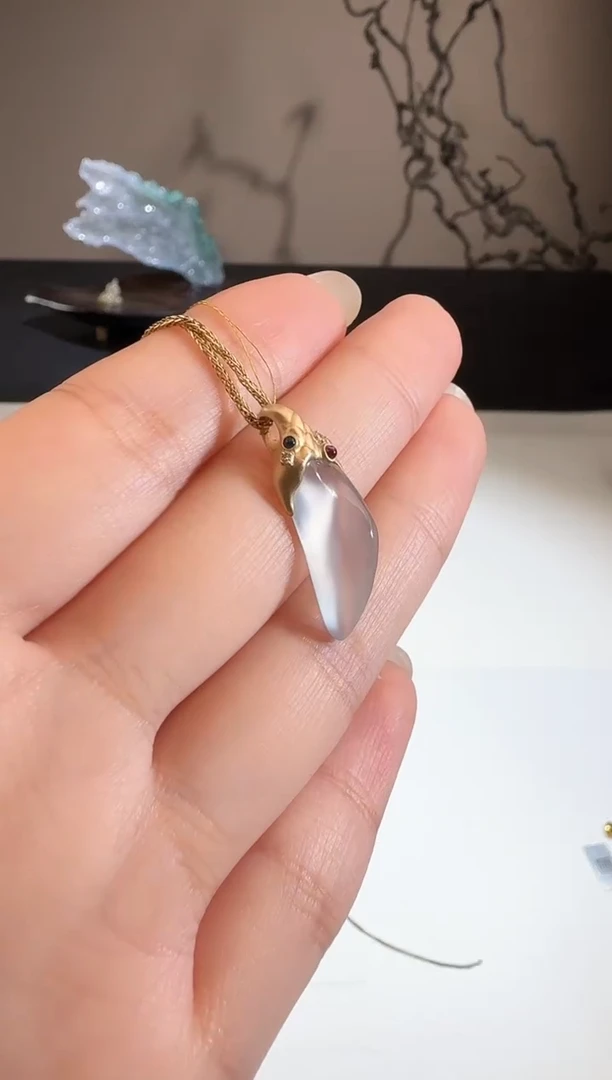 【闪购商品】翡翠吊坠(不含链)18K金镶嵌【鑫鑫】