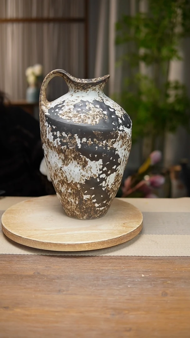 【闪购商品】陶瓷   花器诧寂黑奶壶