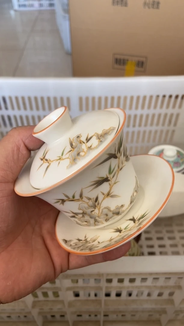 杯无运费险有瑕疵的摄影的产品有使用过的痕迹有点脏介意勿拍