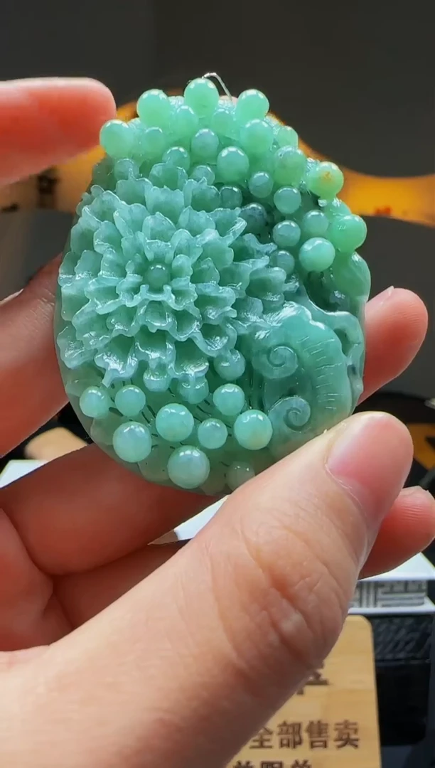 【闪购商品】定制翡翠未镶嵌Q02474翡翠毛货