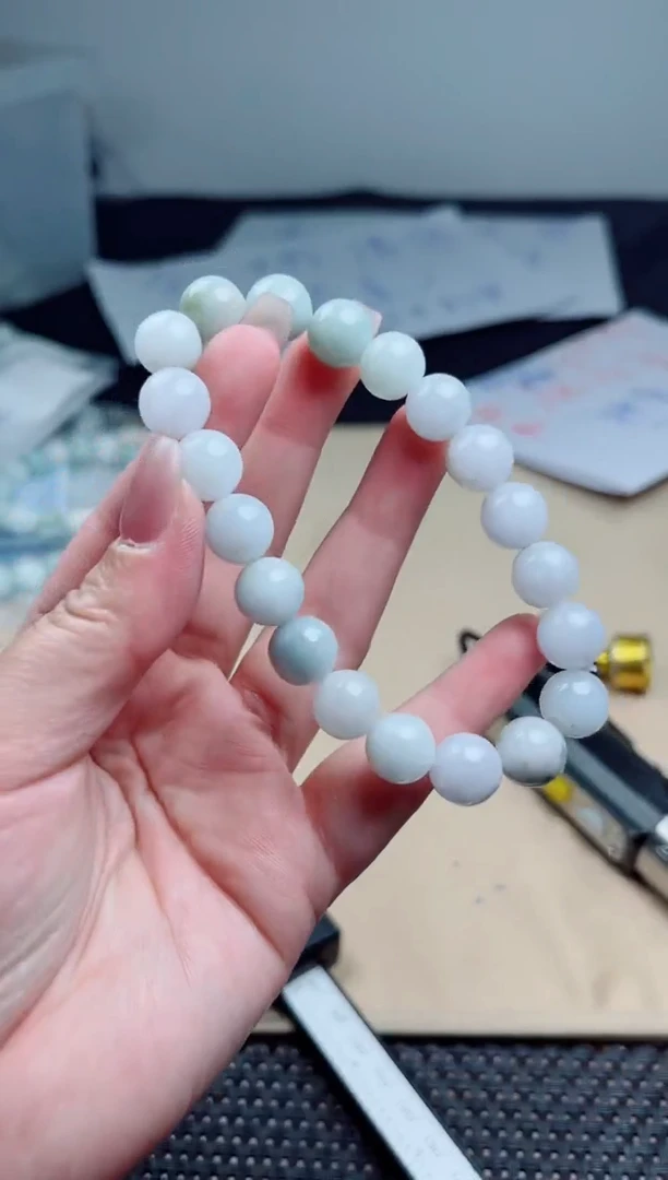 翡翠未镶嵌颈饰珠串