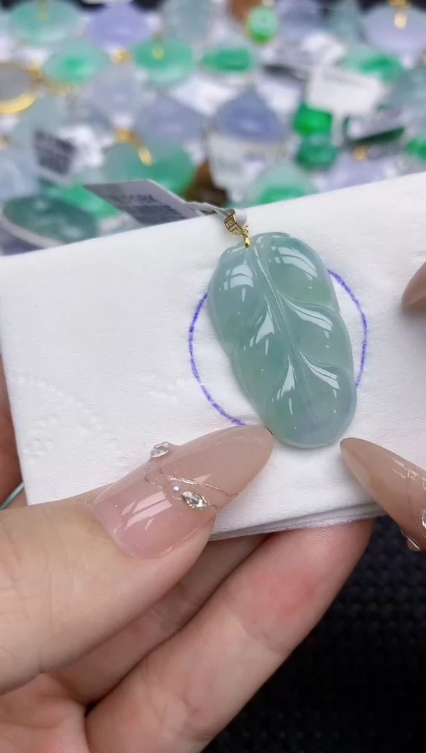 颈饰18K金镶嵌翡翠232   天然翡翠A货  百元以上9米证书费自理