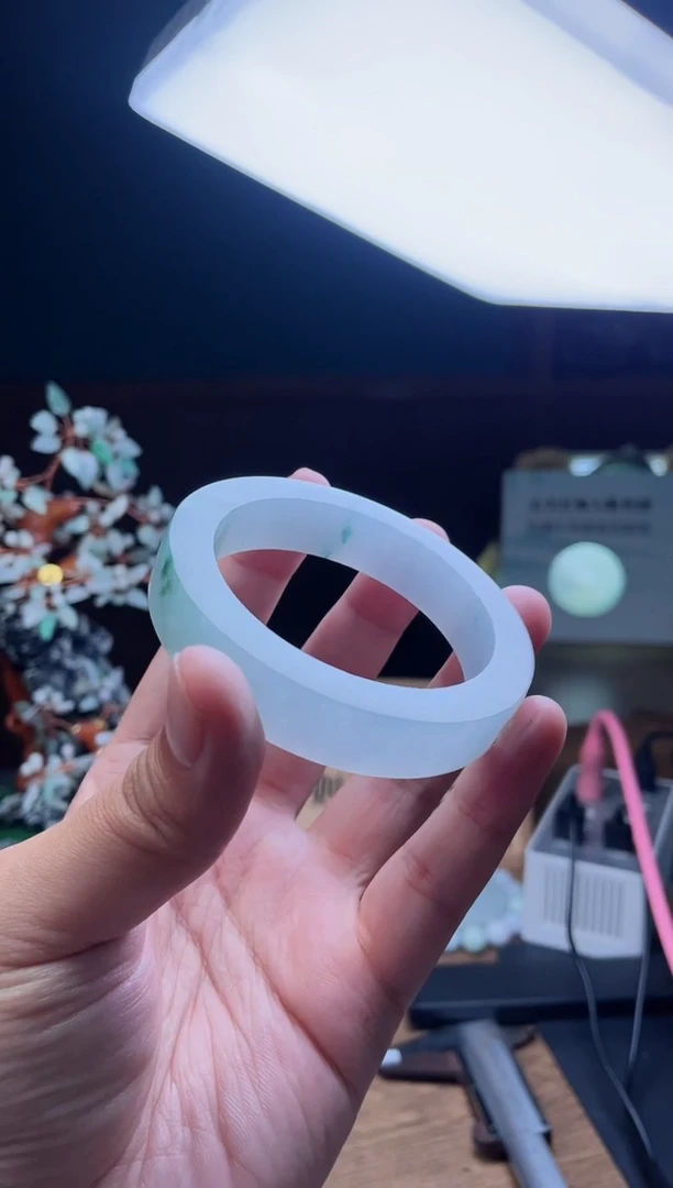 【闪购商品】定制翡翠手镯未镶嵌定制