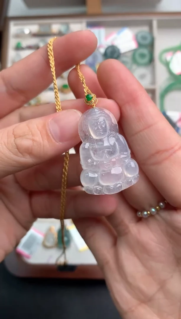 18K金镶嵌挂件翡翠1