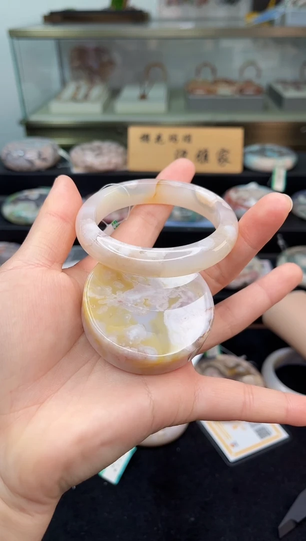 未镶嵌手镯石英质玉55圈口（不退不换）1567157