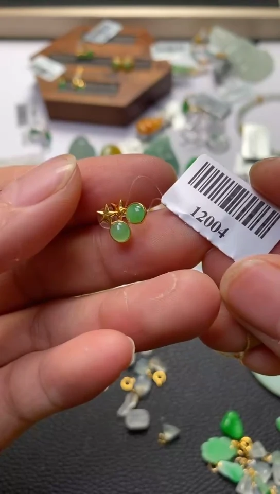 翡翠未镶嵌吊坠(不含链)翡翠净货12004