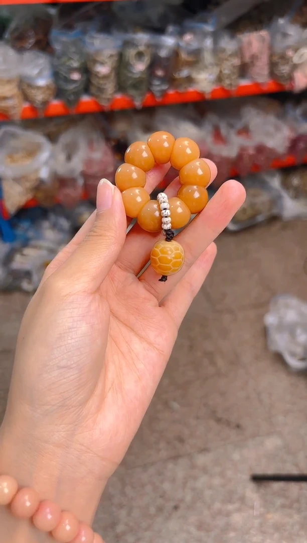 吊坠菩提根/象牙果黄色手捻带富甲