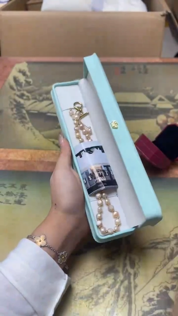 老二精选工艺品钰****6A8600