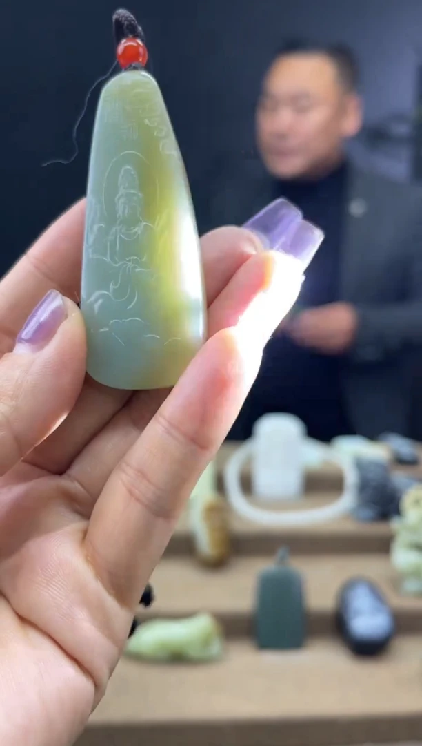 颈饰未镶嵌和田玉1