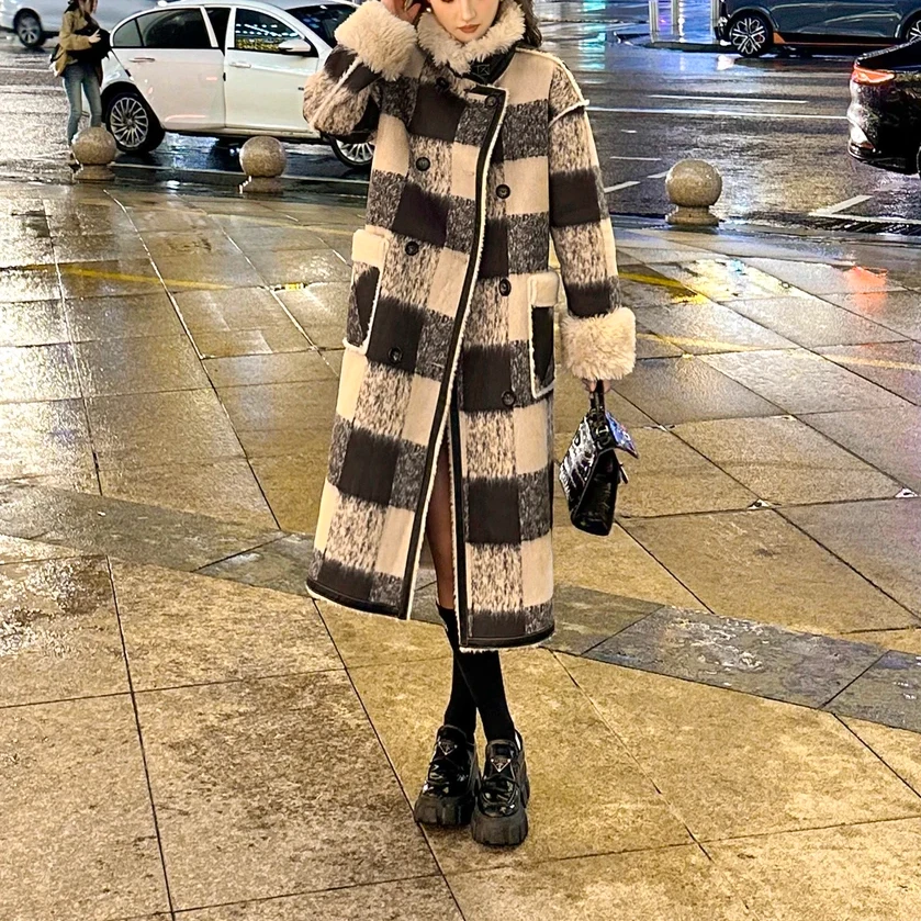 2024冬新款复古格纹高级感超好 看加厚保暖大衣显瘦格子时尚气质