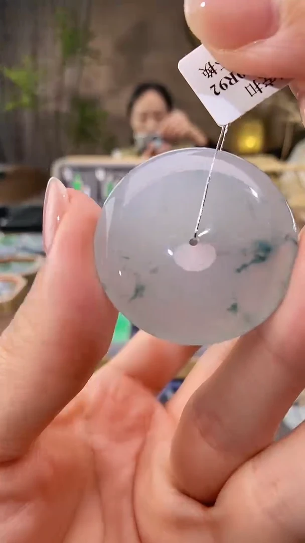 吊坠(不含链)未镶嵌翡翠平安扣