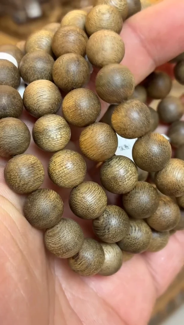 沉香手串 文莱圆珠单圈1.1多样性发其一