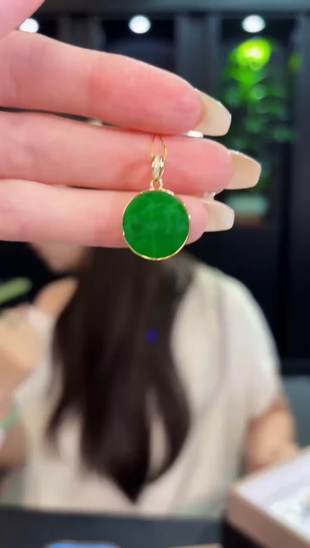 翡翠未镶嵌颈饰缅料A货/多样性发货/一件