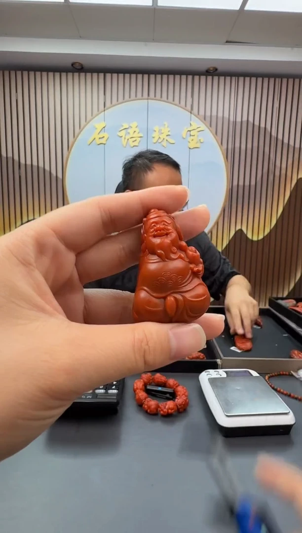 未镶嵌雕刻南红玛瑙113ZB0915产品一个