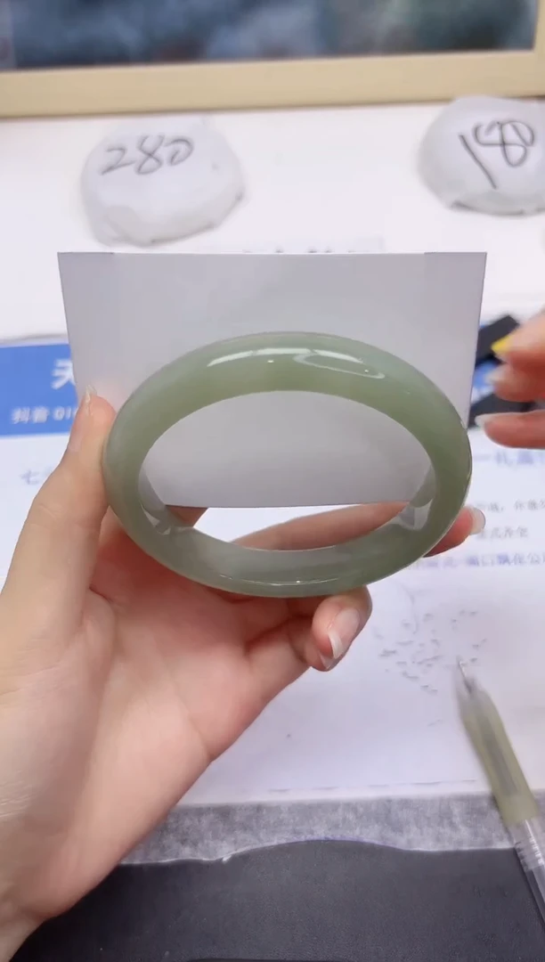 石英质玉手镯未镶嵌20-63.8