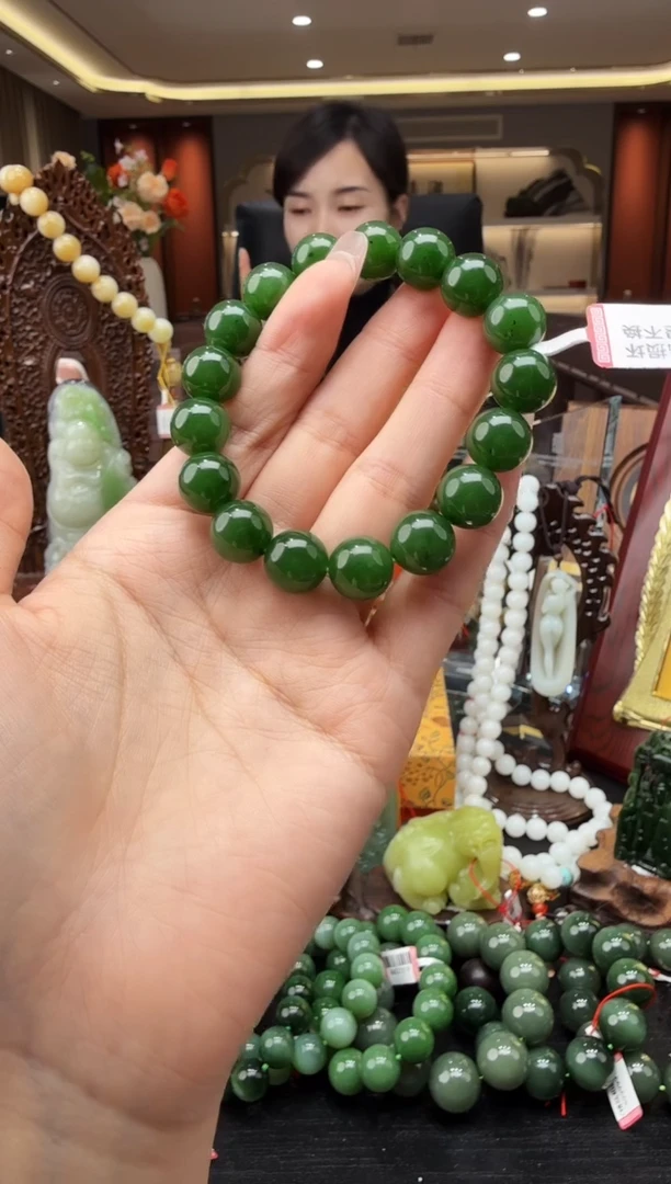 颈饰未镶嵌和田玉19by12