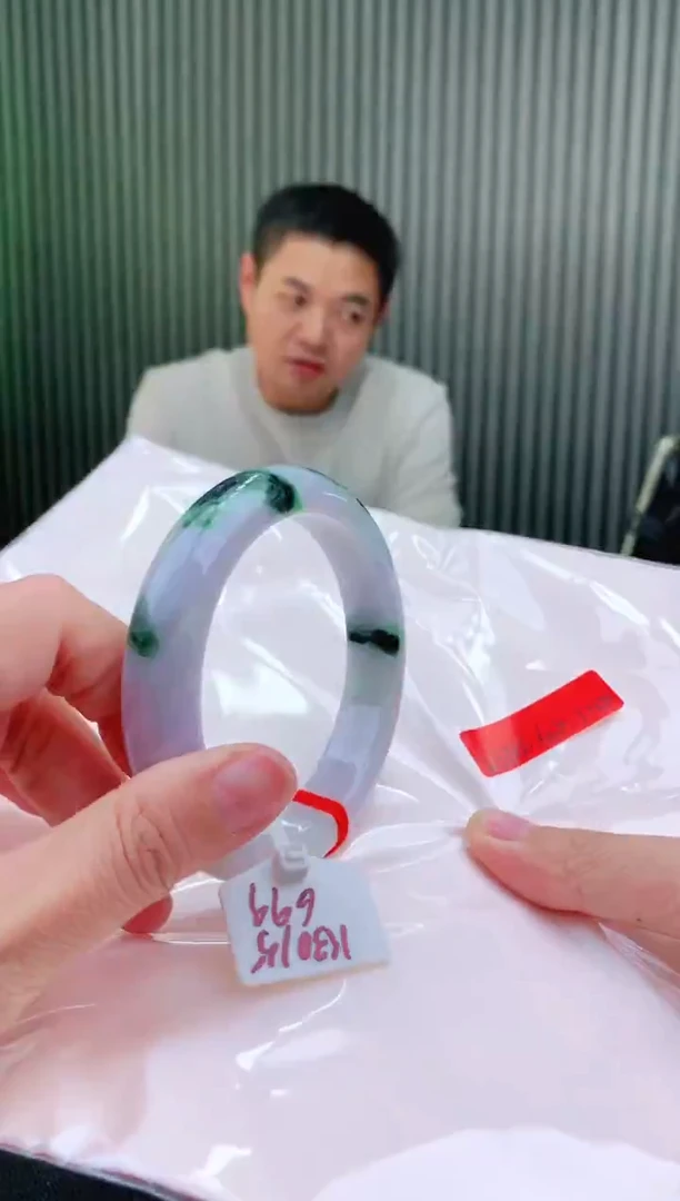 未镶嵌手镯翡翠111