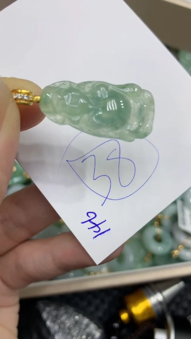 颈饰未镶嵌翡翠缅甸A货翡翠