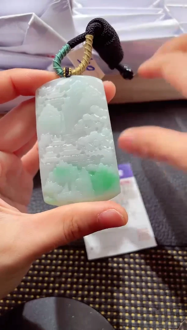 颈饰未镶嵌翡翠 000111