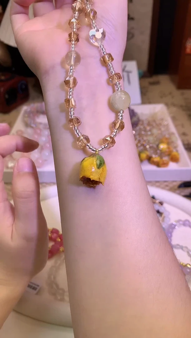 未镶嵌吊坠(赠链)黄晶4041