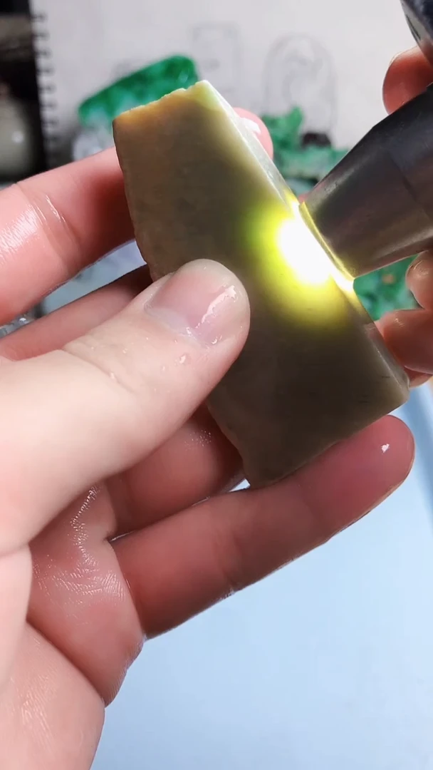 翡翠未镶嵌颈饰天然A货翡翠