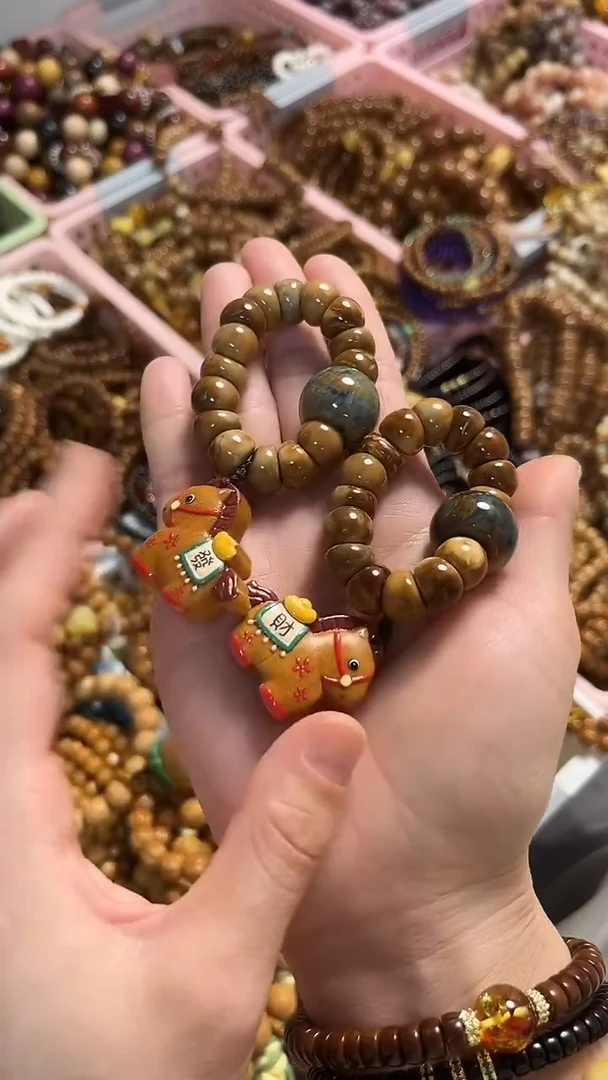未镶嵌手串玛瑙/玉髓库克妖花蒜瓣搭配玛瑙小马手捻多样性发其一