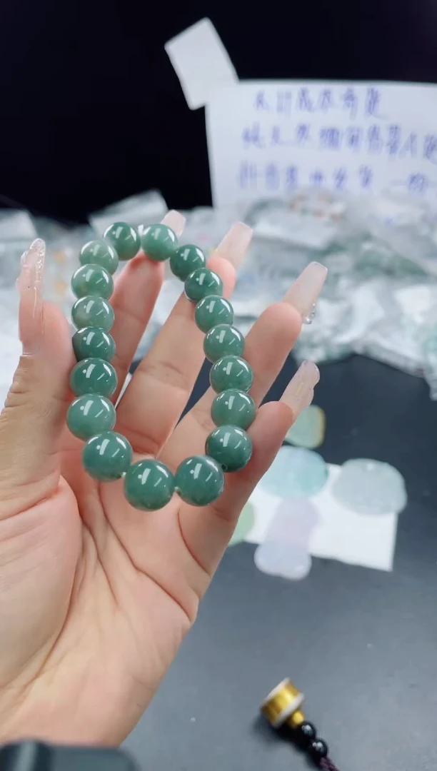 未镶嵌定制翡翠珠串