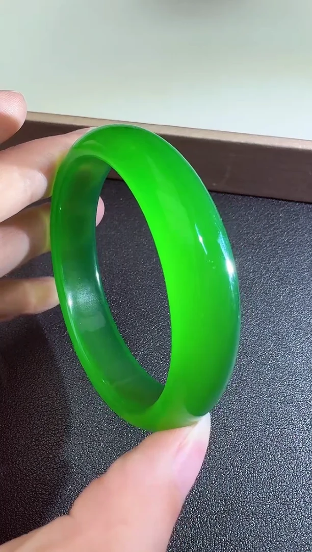 【闪购商品】玛瑙/玉髓手镯未镶嵌手镯